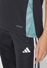 adidas Performance FC BAYERN TIRO - Klupska odjeća - black