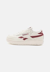 Reebok Classic CLUB C DOUBLE REVENGE Trainers chalk/classic