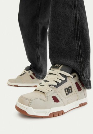DC Shoes, DC SHOES SNEAKERS MEN'S BEIGE CEO-V5-10121 - Zapatillas - beige