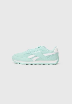 GLIDE LOW UNISEX - Trainers - glitch aqua/white