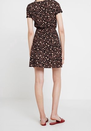 Weekday Vestido informal - black