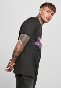 Mister Tee EAGLE TEE - Marškinėliai su spaudiniu - black