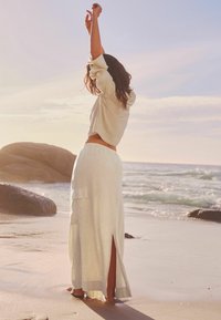 Next COLUMN WITH - REGULAR FIT - Maksihame - natural
