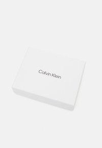 Calvin Klein - Portfel