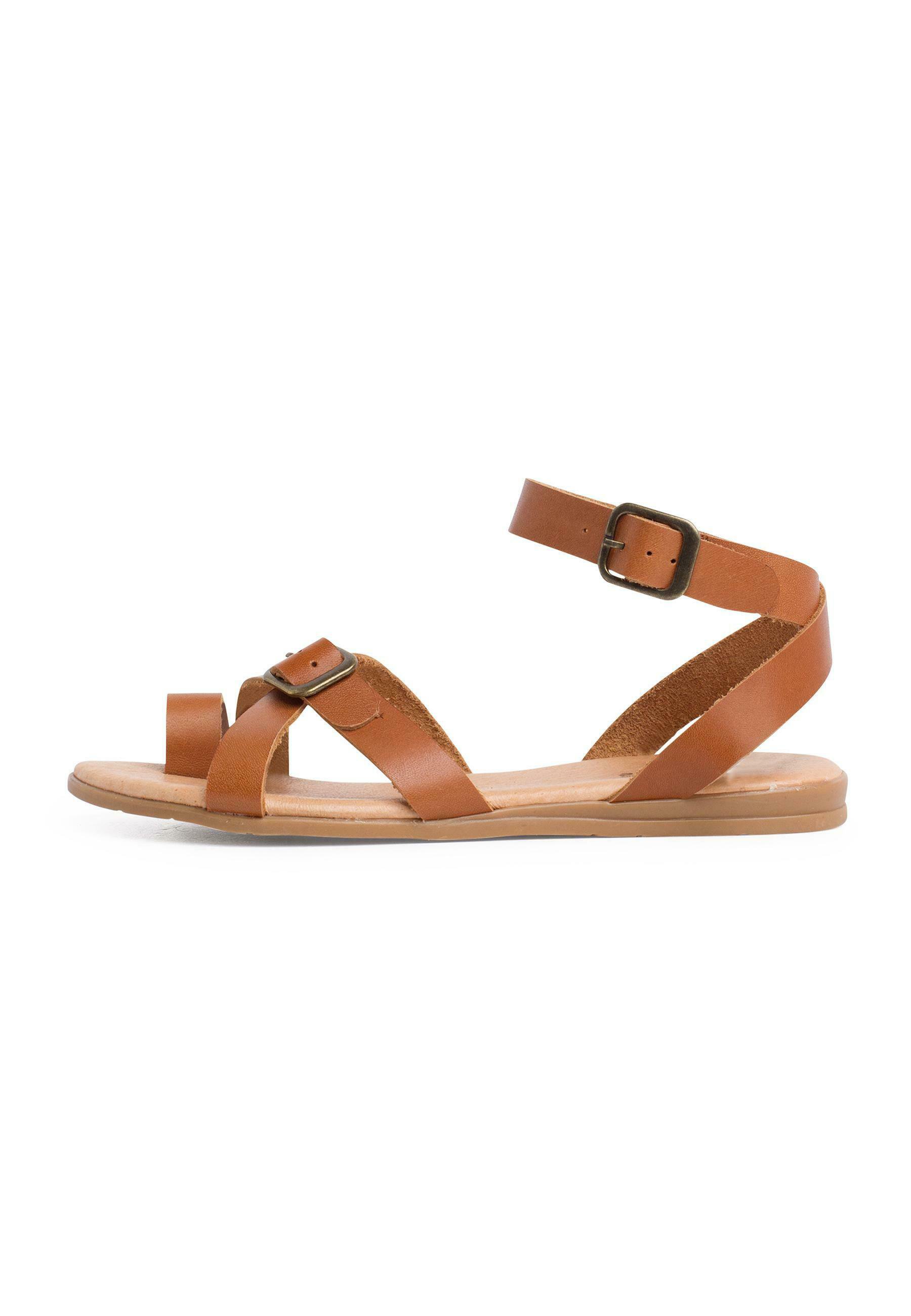 Pisamonas DE DEDO CIERRE HEBILLAS - Sandalias - cuero/camel - Zalando.es