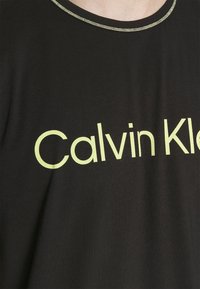 Calvin Klein Underwear T-SHIRT FUTURE SHIFT LW - Pyjamasoverdel - black