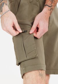Cruz Shorts - deep lichen green