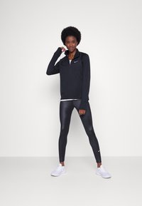 Nike Performance Long sleeved top - black