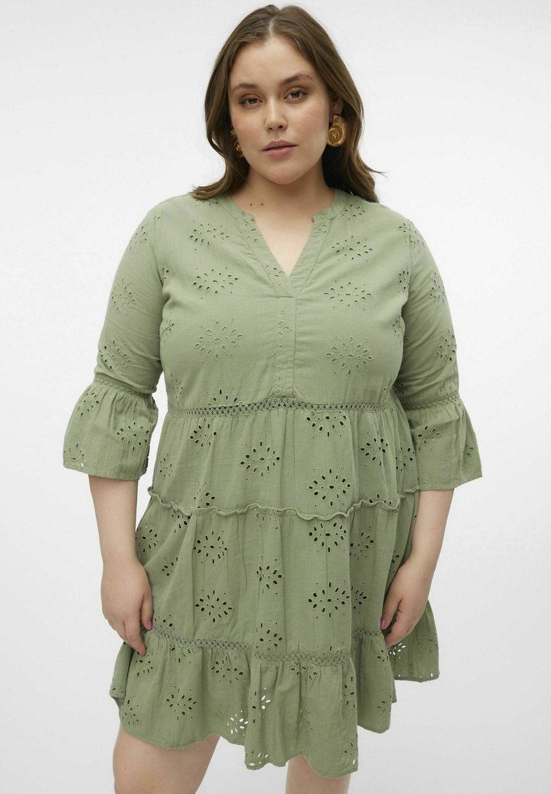 Vero Moda Curve VMDICTHE - Freizeitkleid - hedge green