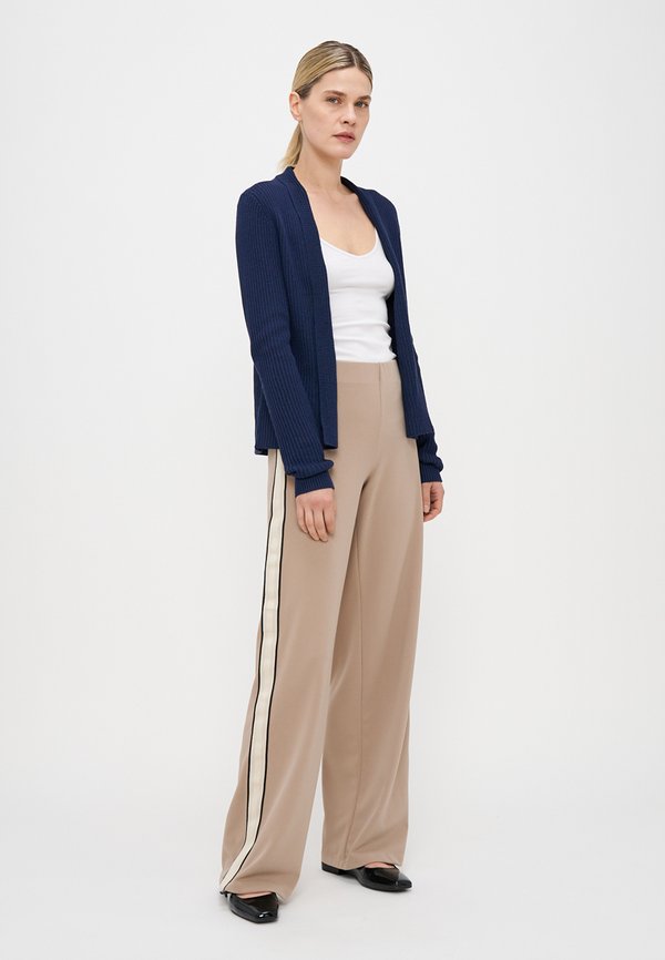 VMBERLIN WIDE PANEL - Trousers - silver mink3