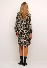Kaffe KATANYA  - Rochie tip cămașă - black   beige graphic print