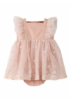 Ružové detské šaty s nariasenými tylovými rukávmi a vyšívaným kvetinovým čipkovaným prekrytím, s priliehajúcim plienkovým krytom pod nimi.