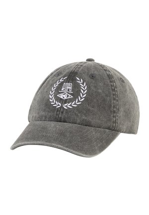 Gråvasket baseballcaps med brodert hvit laurbærkrans, stilisert øyesymbol og "UA" initialer på frontpanelet.