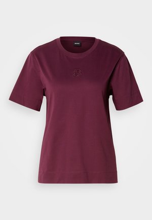 T-shirt bourgogne à manches courtes en coton doux, avec un col rond et un détail de logo brodé sur la poitrine.