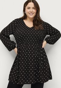 Ellos Plus collection Túnica - schwarz bedruckt