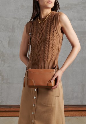 Le Tanneur ROMY - Cross body bag - tan