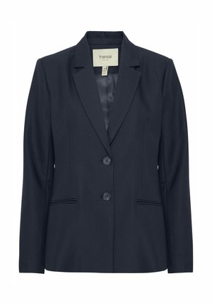 Blazer marine à coupe ajustée, deux boutons sur le devant et poches à rabat. Confectionné dans un tissu lisse avec un revers cranté et des épaules structurées.