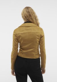 Vero Moda VMJOSE NOOS - Dirbtinės odos striukė - bistre