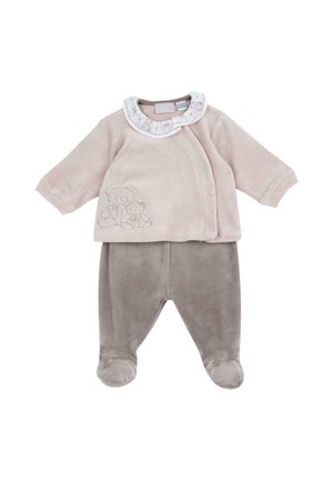Completo morbido beige e grigio per neonati con pantaloni con piedini, maniche lunghe, colletto arricciato e ricamo di orsetto sulla parte superiore.