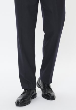 Business-Schnürer - black