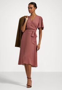 Lauren Ralph Lauren BELTED GEORGETTE DRESS - Koktajl obleka/za zabavo - rose blush
