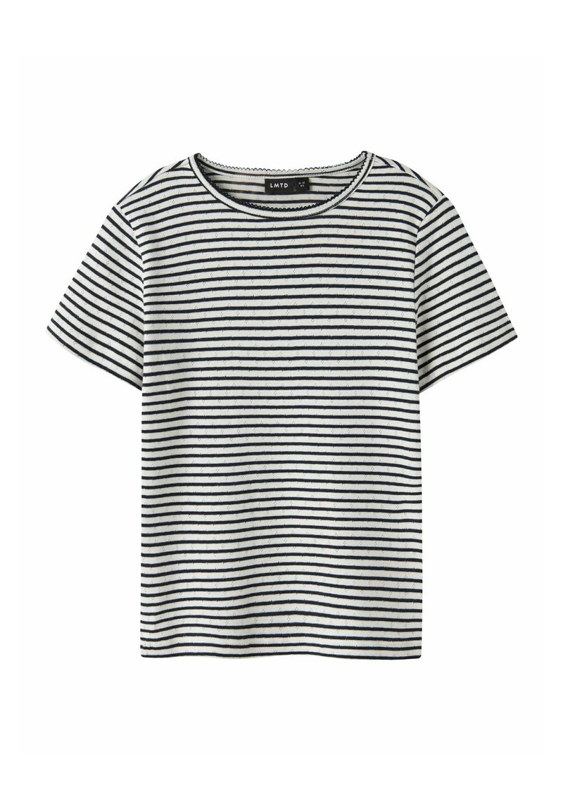 Camisa de manga corta a rayas, hecha de algodón suave, con rayas horizontales en azul marino y blanco y un cuello redondo.