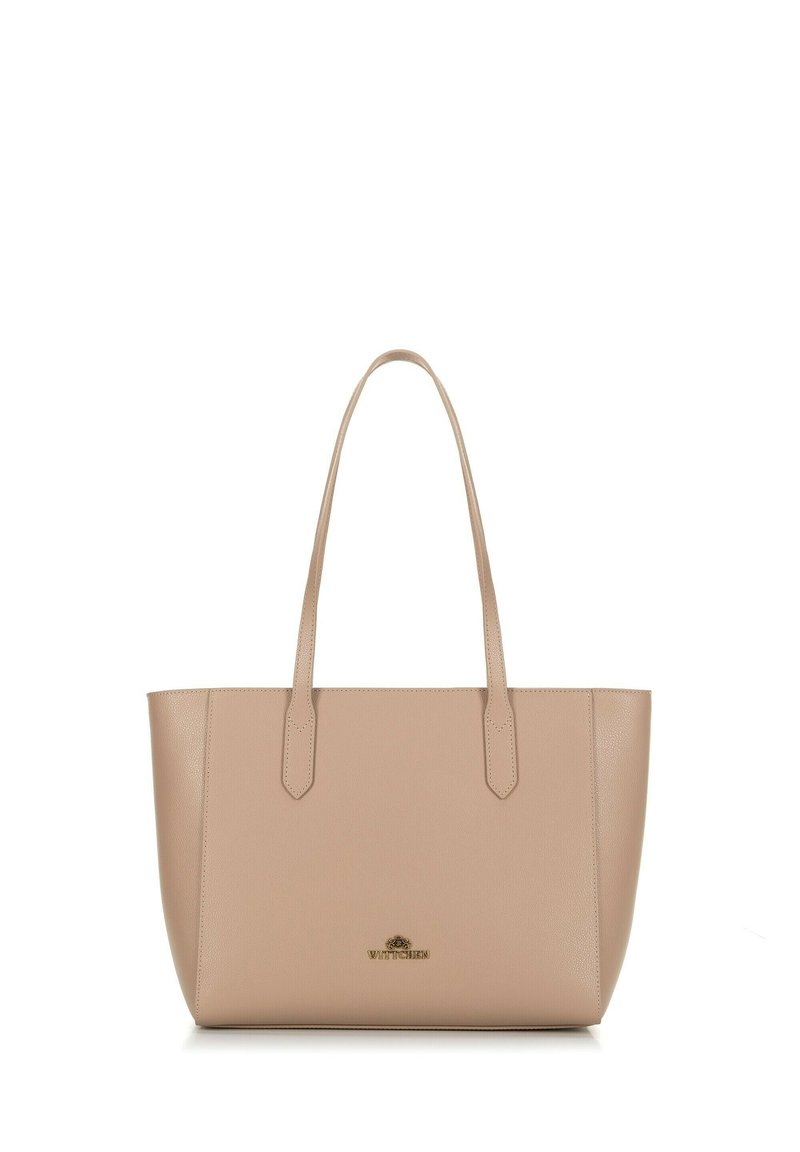 Borsa tote in pelle beige con due manici lunghi, forma quadrata, finitura testurizzata e logo subtile sulla parte frontale.