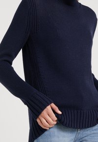 J.CREW Sweter