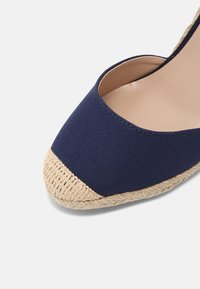 Anna Field Wide Fit Lodičky na klínu - blue