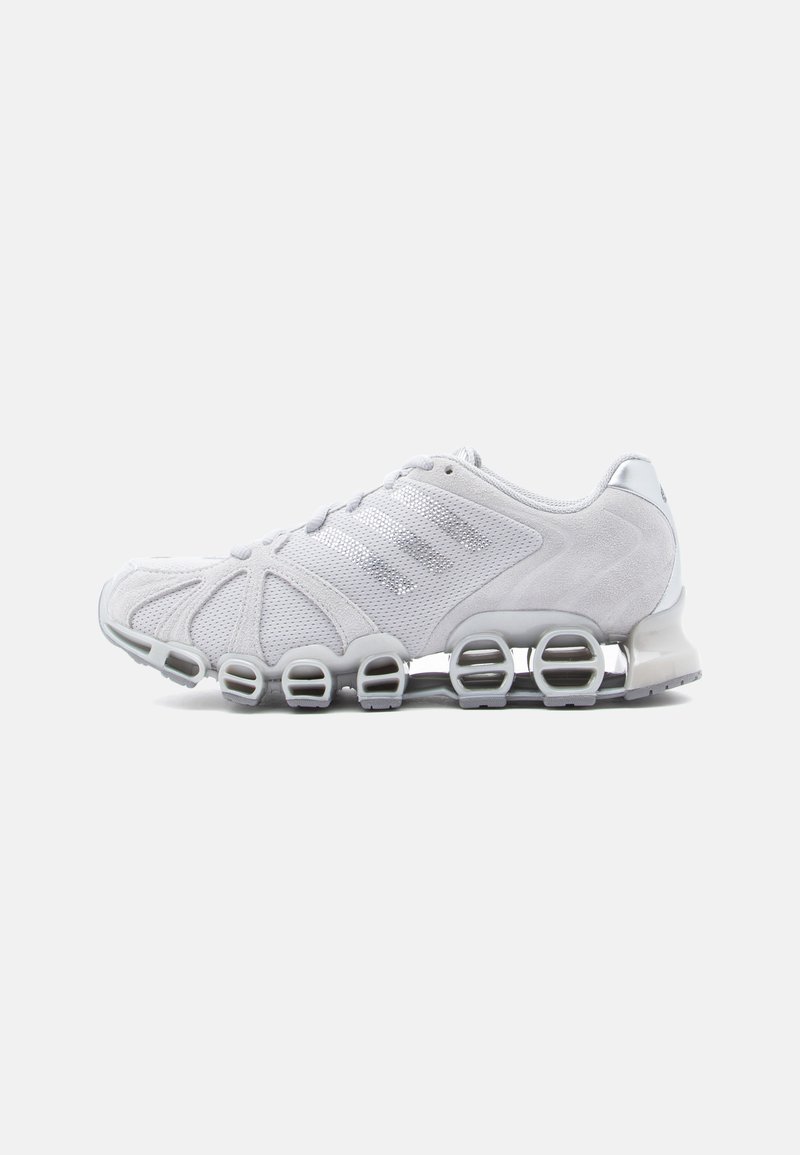 adidas Originals MEGA GHOSTRIDE grey two/silver-coloured metallic/grey three/light grey