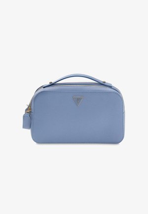 Borsa cosmetica rettangolare azzurro chiaro con superficie strutturata, manico superiore e finiture dorate con logo triangolare. Chiusura con cerniera.