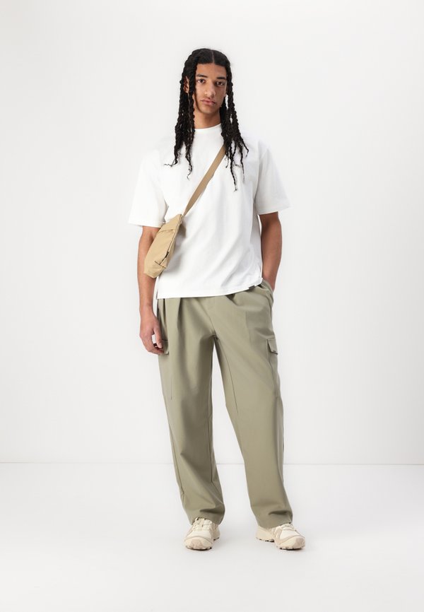 ORLA UNISEX - Print T-shirt3