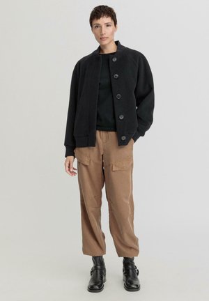 hessnatur Strickjacke - schwarz
