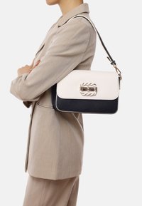 Queen Helena Borsa a mano - nero