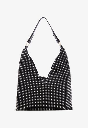 Borsa nera con un design morbido, coperta di borchie argentate. Presenta una larga tracolla e una chiusura con zip superiore.