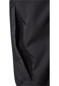 Urban Classics Tunn jacka - black