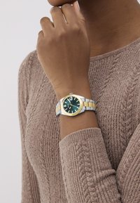 Guess ALICE - Ura - tone