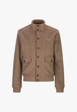Braune Wolljacke mit geripptem Kragen, Bündchen und Saum, Knopfverschluss vorne und zwei mit Knöpfen verschließbare Klappentaschen auf Taillenhöhe.