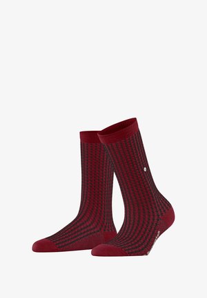 Rot- und graugegliederte Socken mit geripptem Struktur, verstärkter Zehe und Ferse, einem einfarbigen roten Bündchen und einem kleinen Markenlogo.