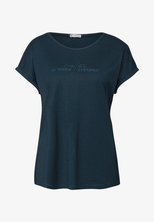 Dunkelblaues Baumwoll-T-Shirt mit umgeschlagenen kurzen Ärmeln und rundem Ausschnitt. Verfügt über ein grafikbasiertes Textdesign in Hellblau mit der Aufschrift "Gemütliche Sommerabende".