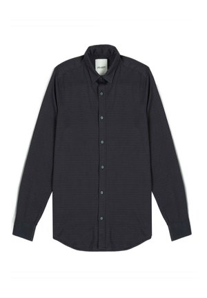 Mörkgrå långärmad skjorta med en texturerad mönstring och knappstängning, utrustad med klassisk krage och knappade manschetter.