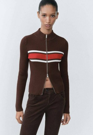 Vesta na kopčanje - brown