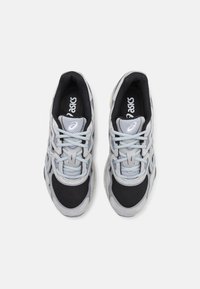 ASICS SportStyle GEL NYC UNISEX - Sapatilhas - black/piedmont grey
