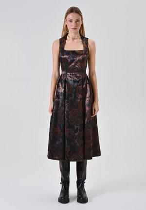 Robe de jour - brown