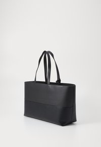 Calvin Klein MIXMEDIA  - Pirkinių krepšys - black