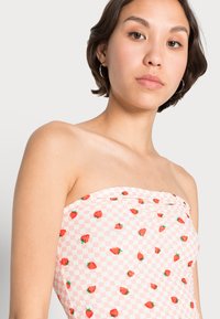 Monki Vestido direito - multi coloured