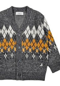 Cardigan grigio a maglia con motivo argyle arancione, bianco e nero, scollo a V, polsini e orlo a coste, e quattro bottoni frontali.