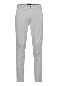 Lichtgrijze chino's, gemaakt van katoen, met een rechte voorkant, standaardzakken en een ritssluiting met knoopsluiting. Soepele textuur, slim fit.
