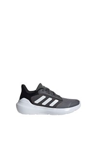 Schwarzer und grauer Sportschuh mit einem strukturierten Mesh-Obermaterial, weißen Streifen, gepolstertem weißen Zwischensohlenteil und schwarzem Fersenbereich.