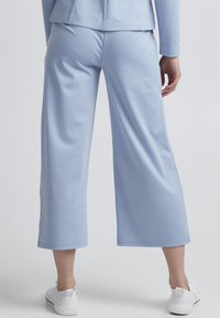 ICHI KATE SUS WIDE - Pantalon classique - forever blue